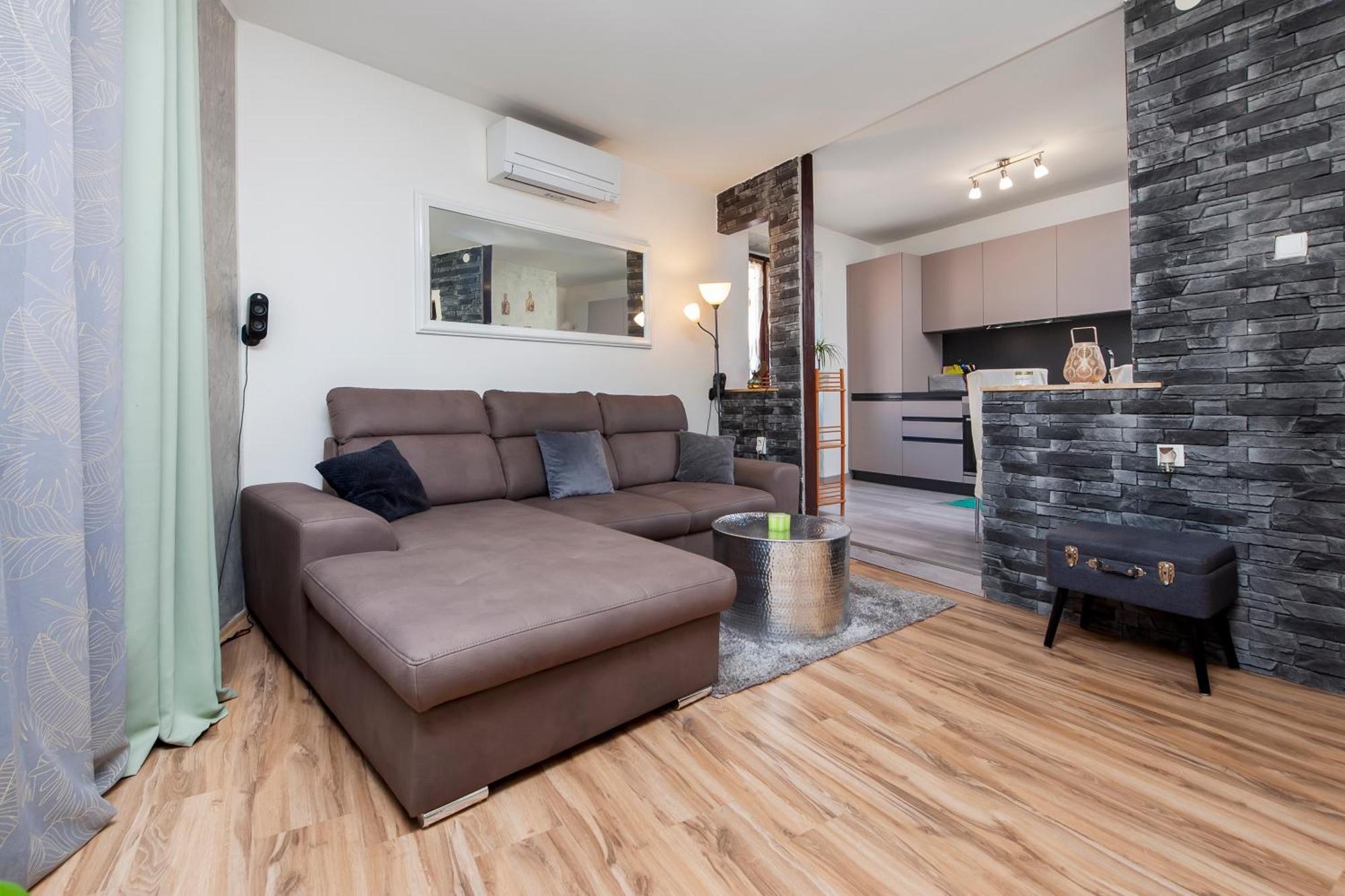 Apartment 1900 罗维尼 外观 照片