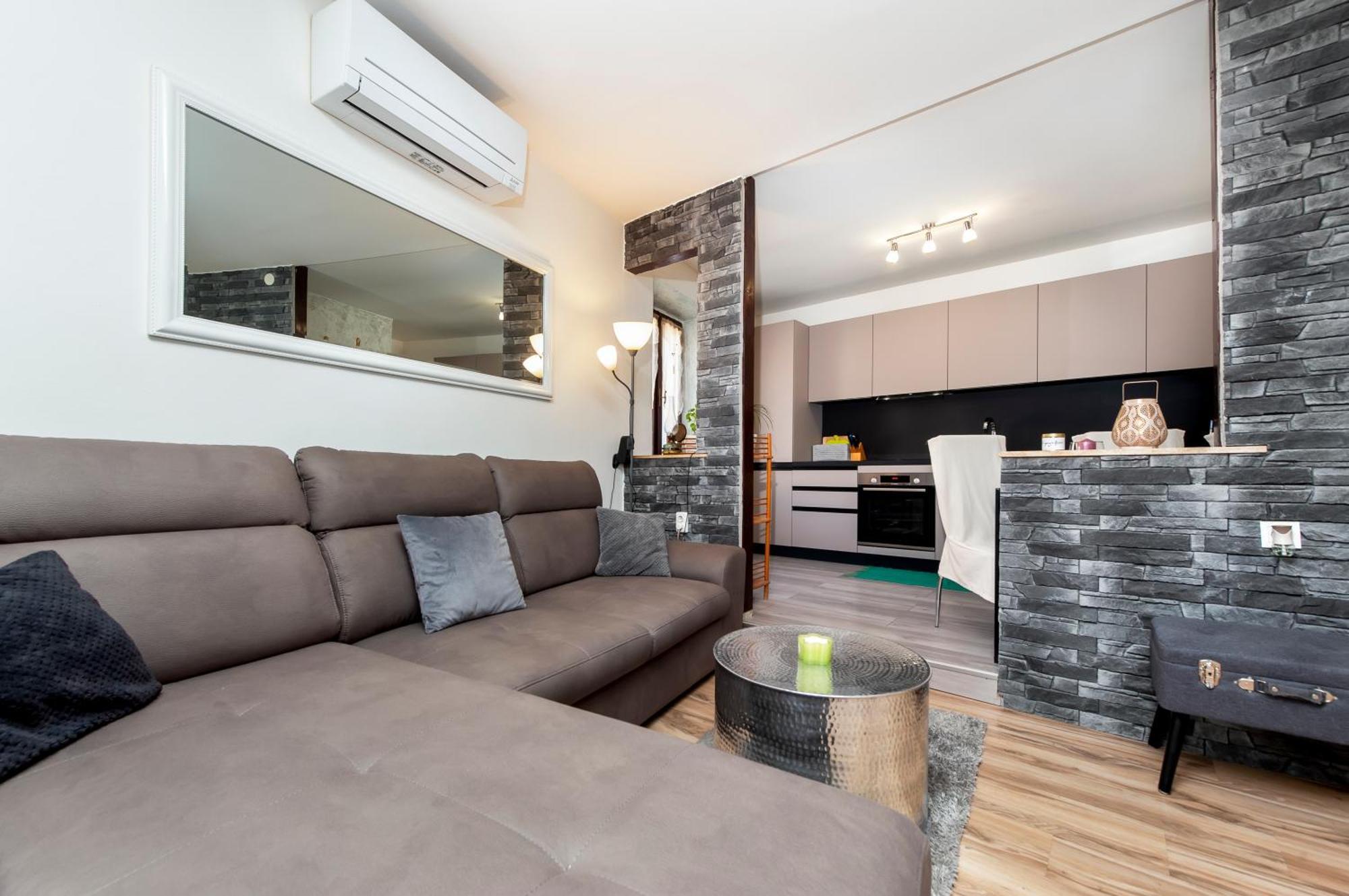 Apartment 1900 罗维尼 外观 照片